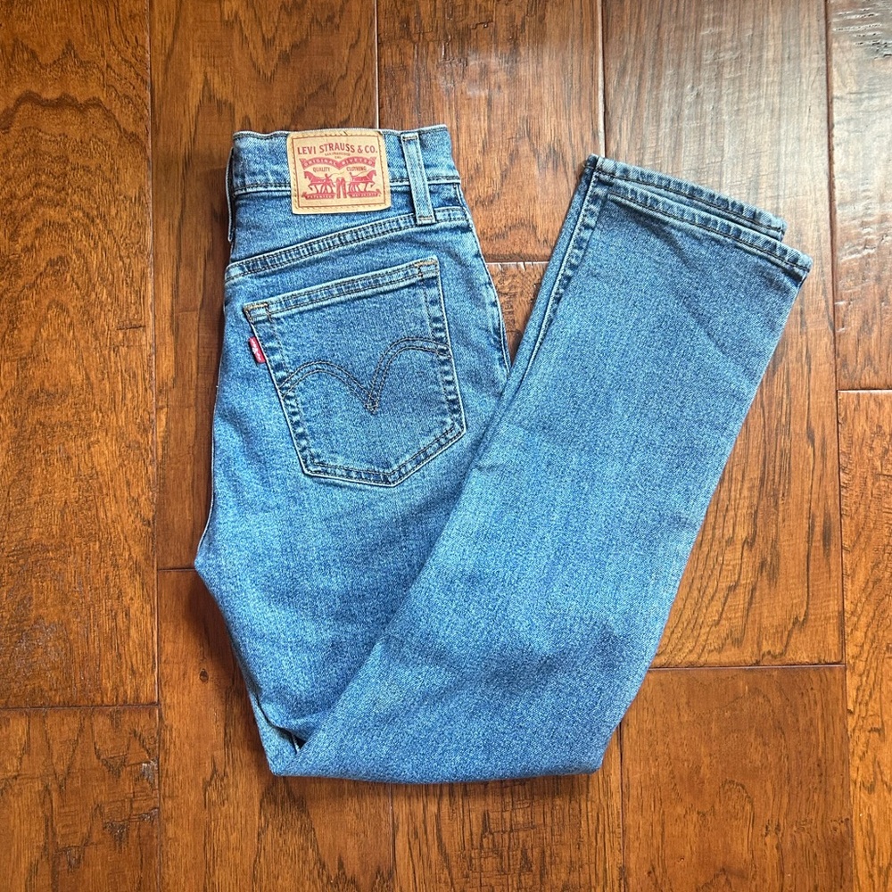 levis wedgie straight jeans
